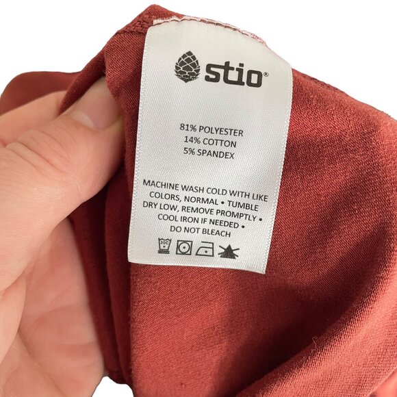 Stio Tipton Tech Crew Neck Shirt Medium Burnt Orange Long Sleeve Top Base Layer - Picture 4 of 5